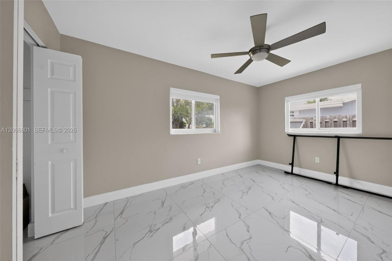 7304 Mckinley St , Hollywood, FL 33024 Photo