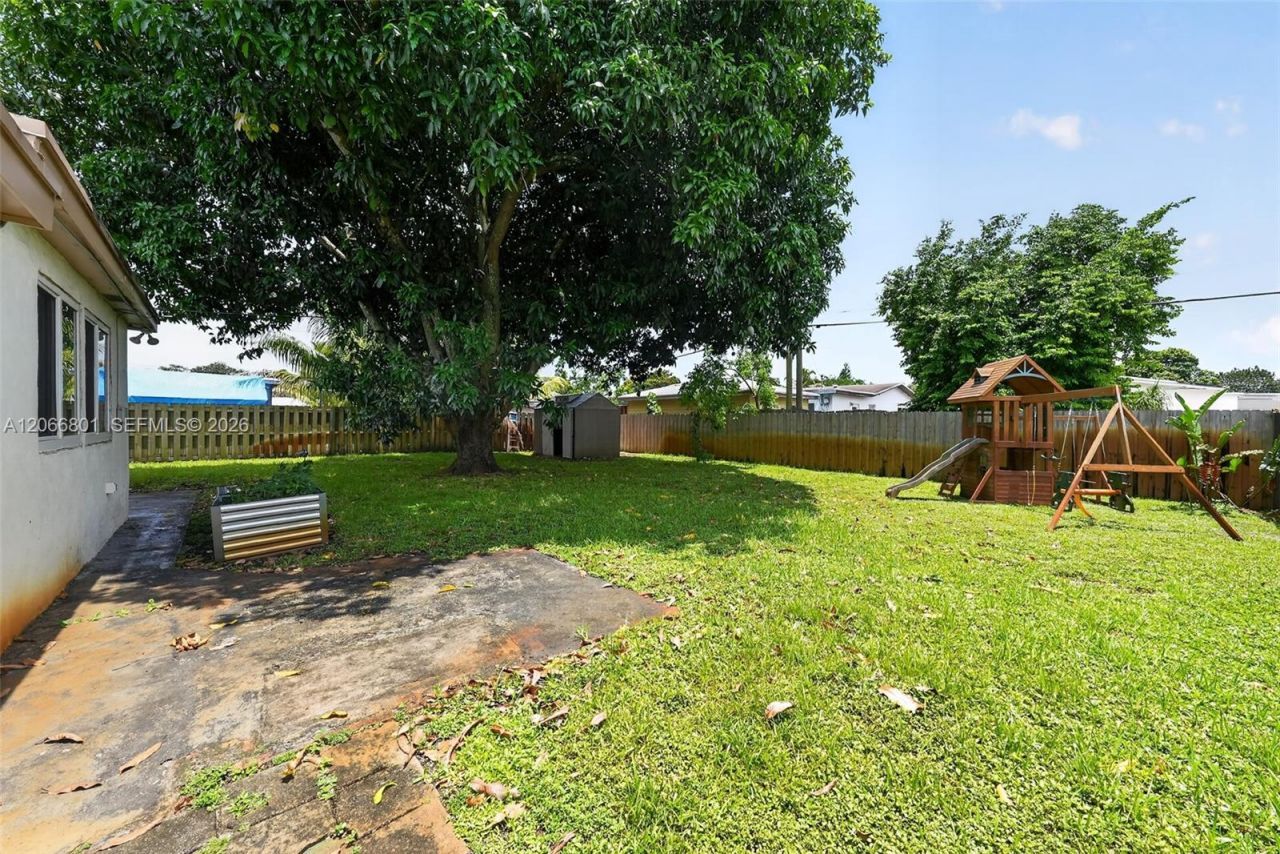 7304 Mckinley St , Hollywood, FL 33024 Photo