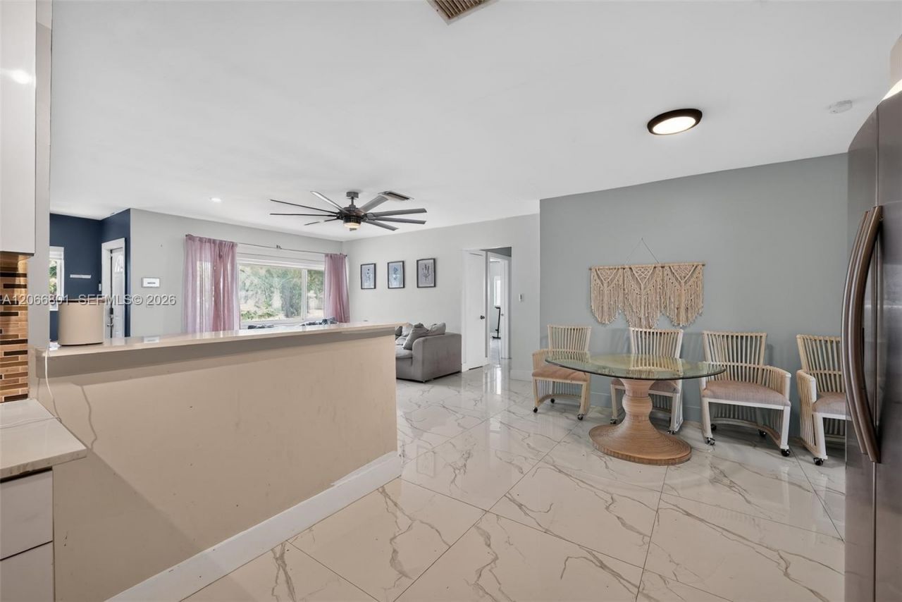 7304 Mckinley St , Hollywood, FL 33024 Photo