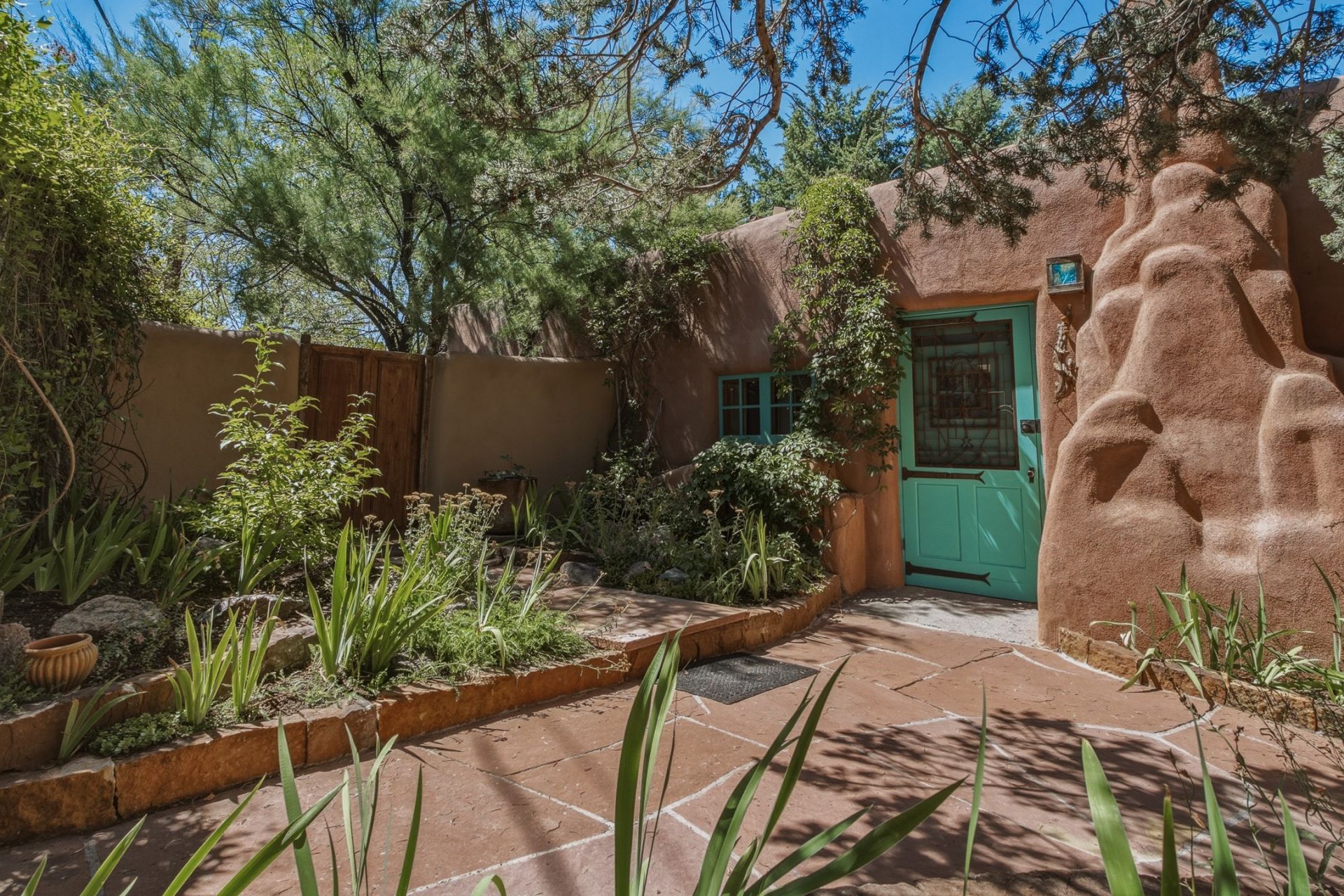 542 Camino Del Monte Sol, Santa Fe, NM 87505 Main Photo