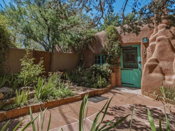 542 Camino Del Monte Sol, Santa Fe, NM 87505