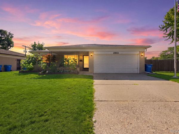 29853 Ohmer Drive, Warren, Mi 48092