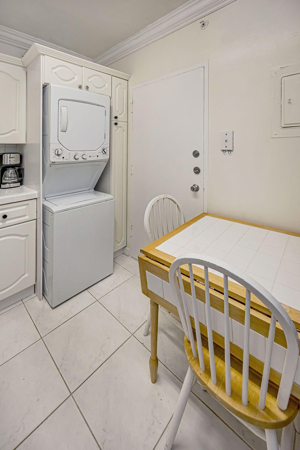 5601 Collins Avenue, Miami Beach, FL 33140 Photo