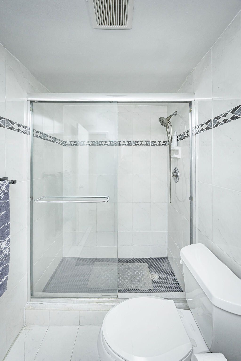 5601 Collins Avenue, Miami Beach, FL 33140 Photo