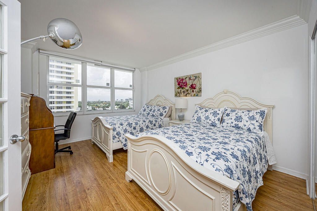 5601 Collins Avenue, Miami Beach, FL 33140 Photo
