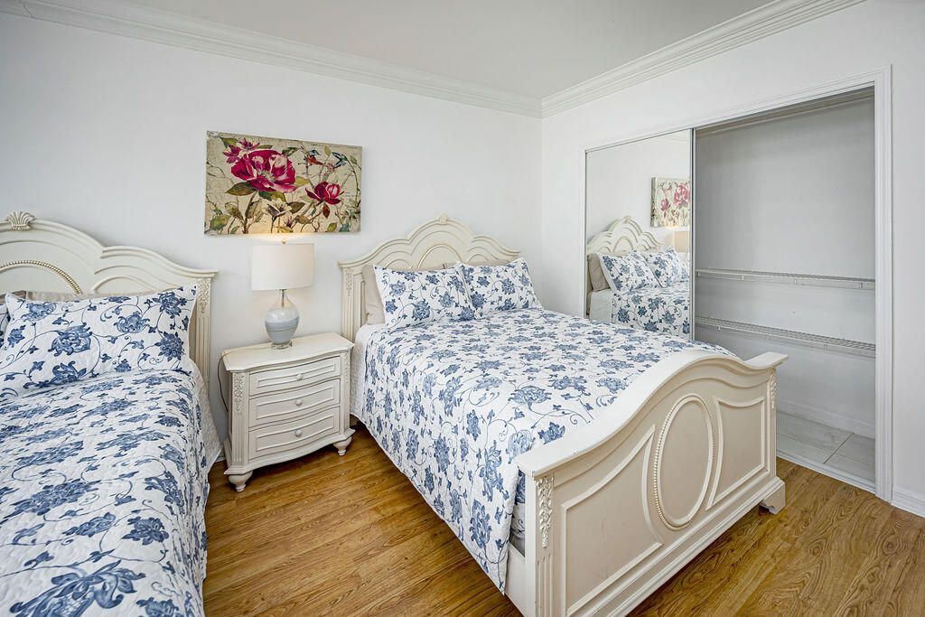5601 Collins Avenue, Miami Beach, FL 33140 Photo