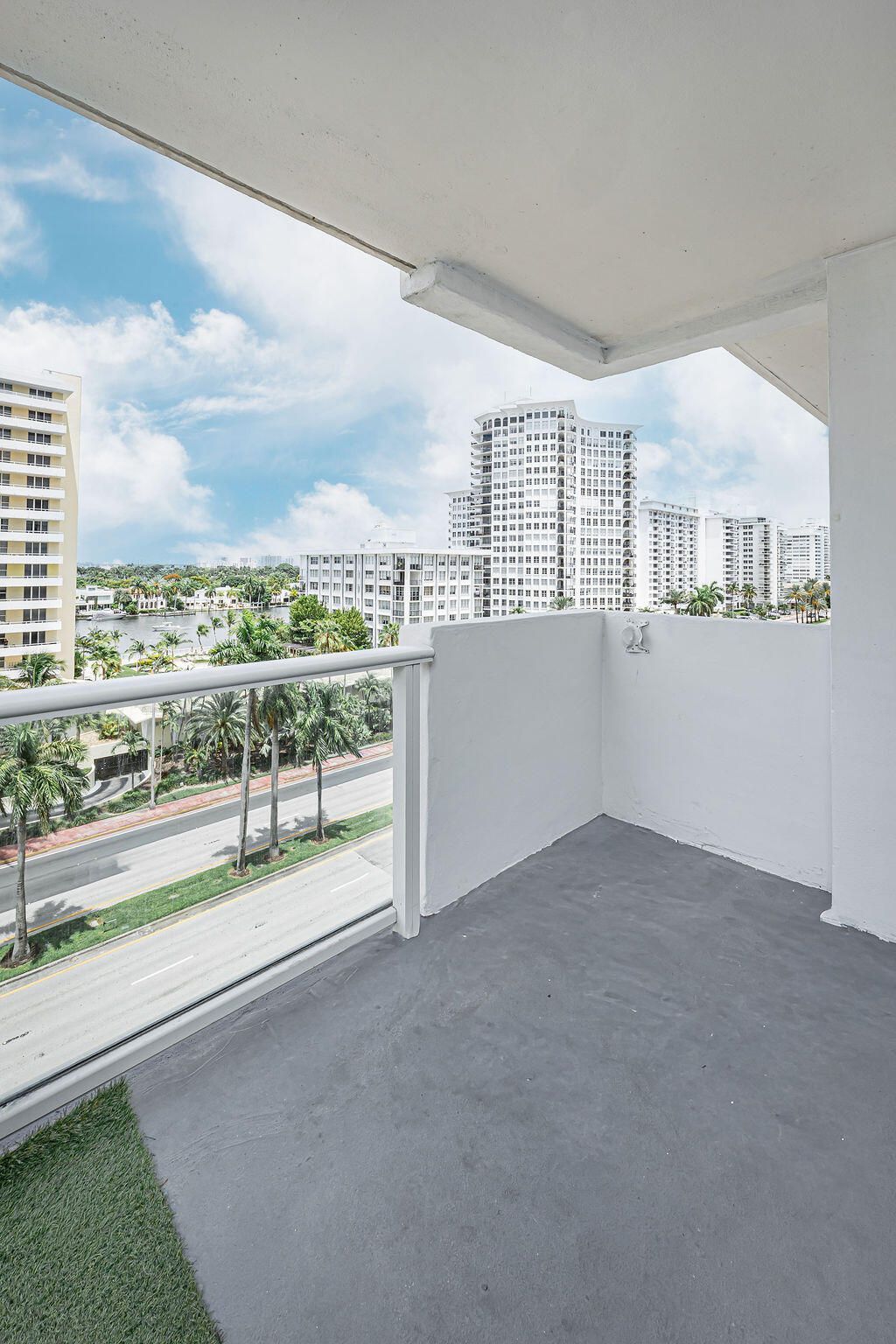 5601 Collins Avenue, Miami Beach, FL 33140 Photo