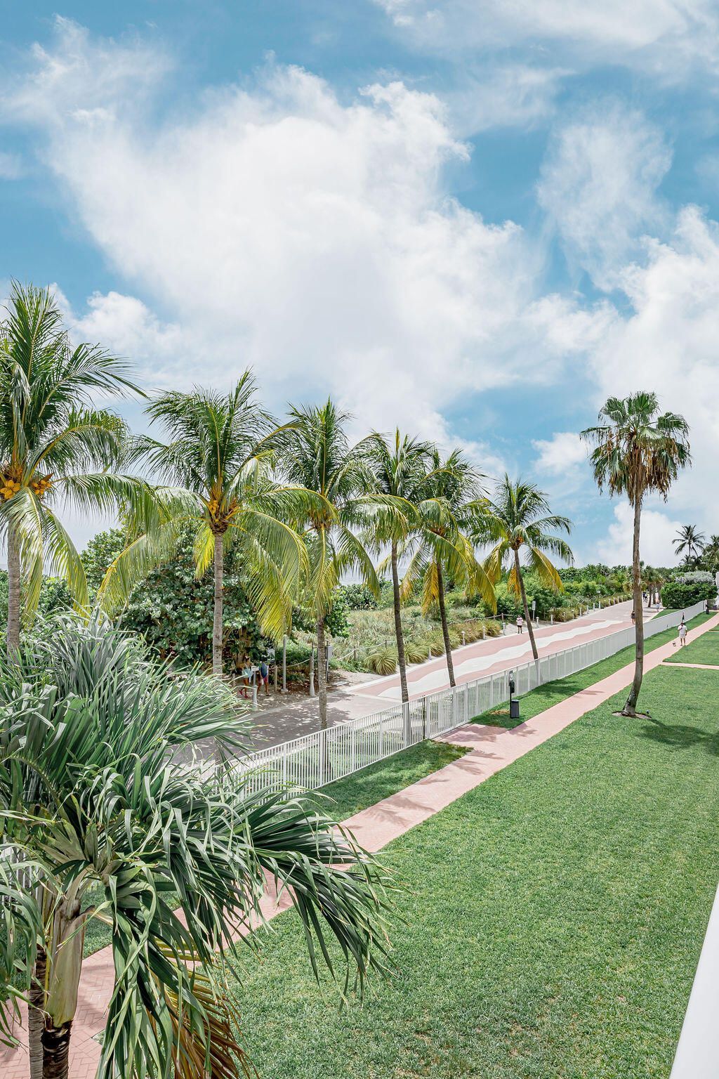 5601 Collins Avenue, Miami Beach, FL 33140 Photo