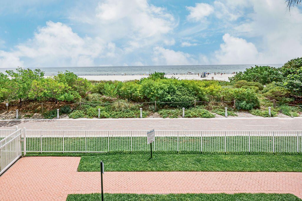 5601 Collins Avenue, Miami Beach, FL 33140 Photo