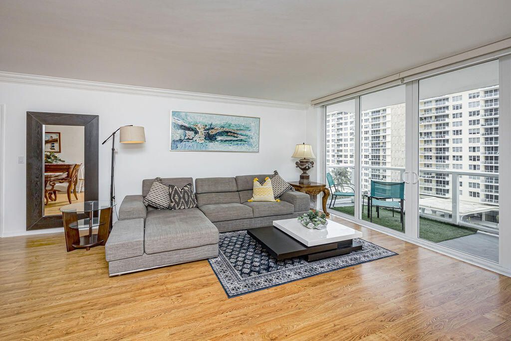 5601 Collins Avenue, Miami Beach, FL 33140 Photo
