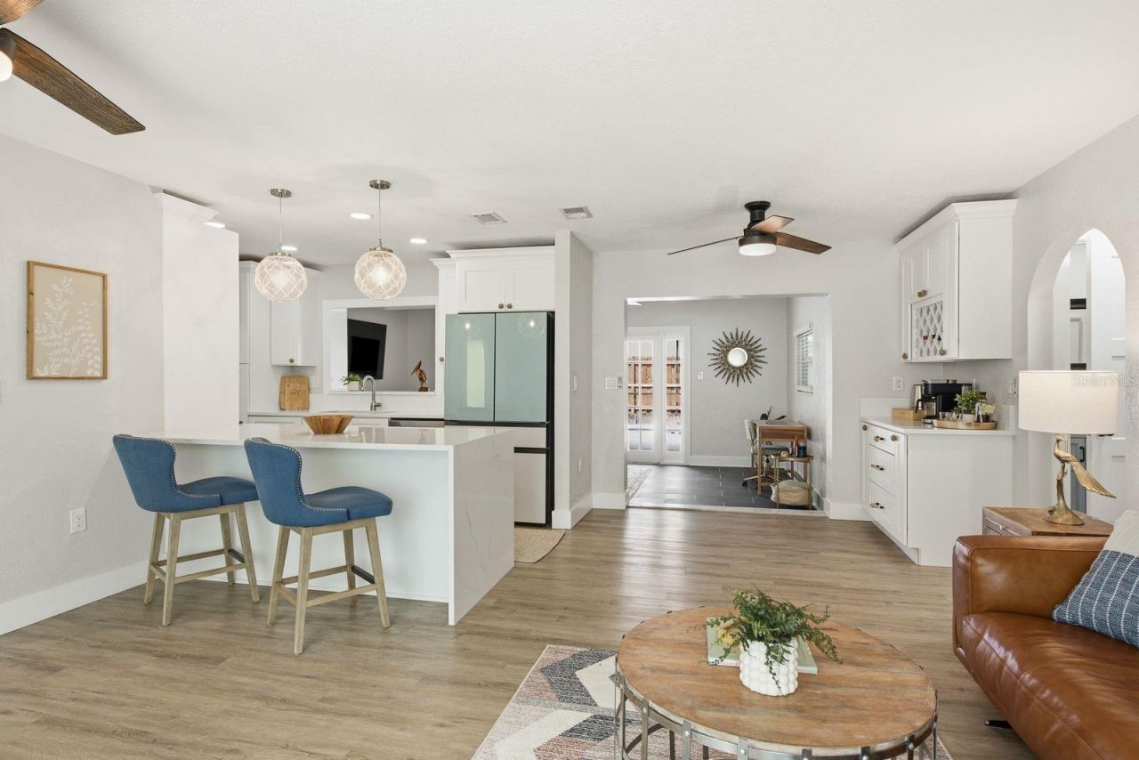 2168 Victoria Drive, Clearwater, FL 33763 Photo