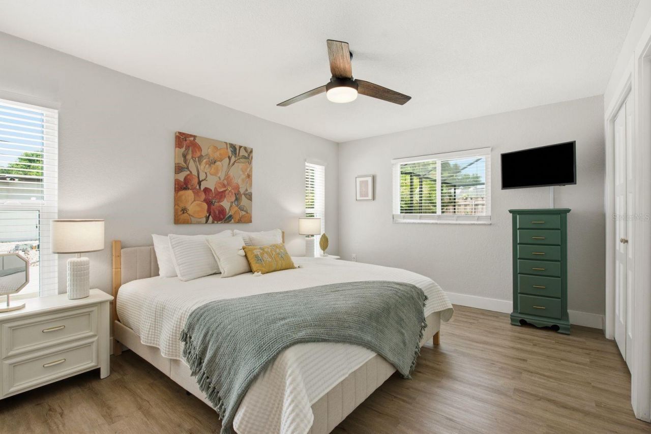 2168 Victoria Drive, Clearwater, FL 33763 Photo