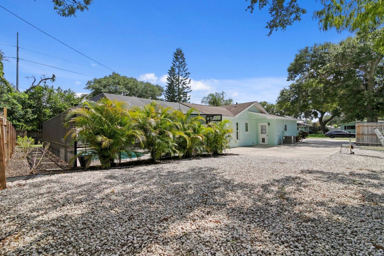 2168 Victoria Drive, Clearwater, FL 33763 Photo