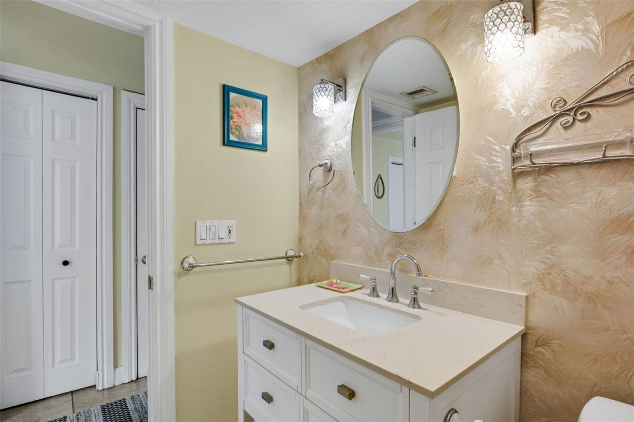 3413 Clark Road, Unit 114, Sarasota, FL 34231 Photo