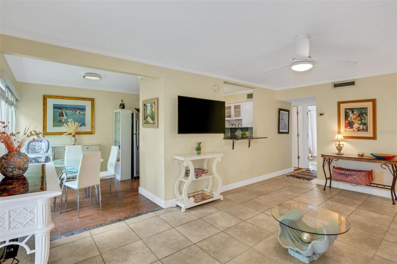 3413 Clark Road, Unit 114, Sarasota, FL 34231 Photo