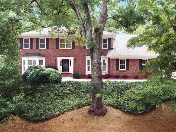 5165 Wellshire Place, Atlanta, GA 30338