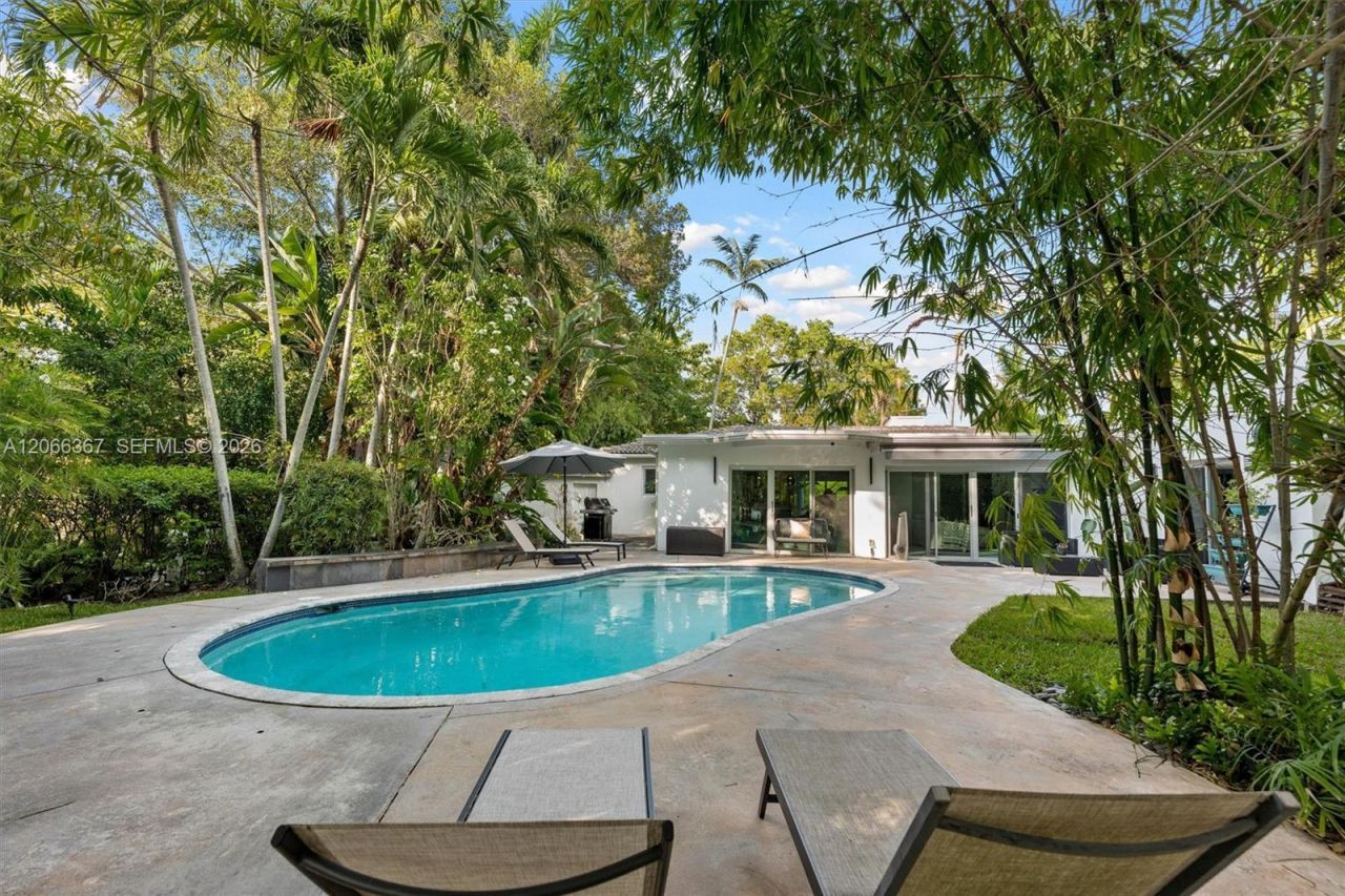 11400 Griffing Blvd , Biscayne Park, FL 33161 Photo