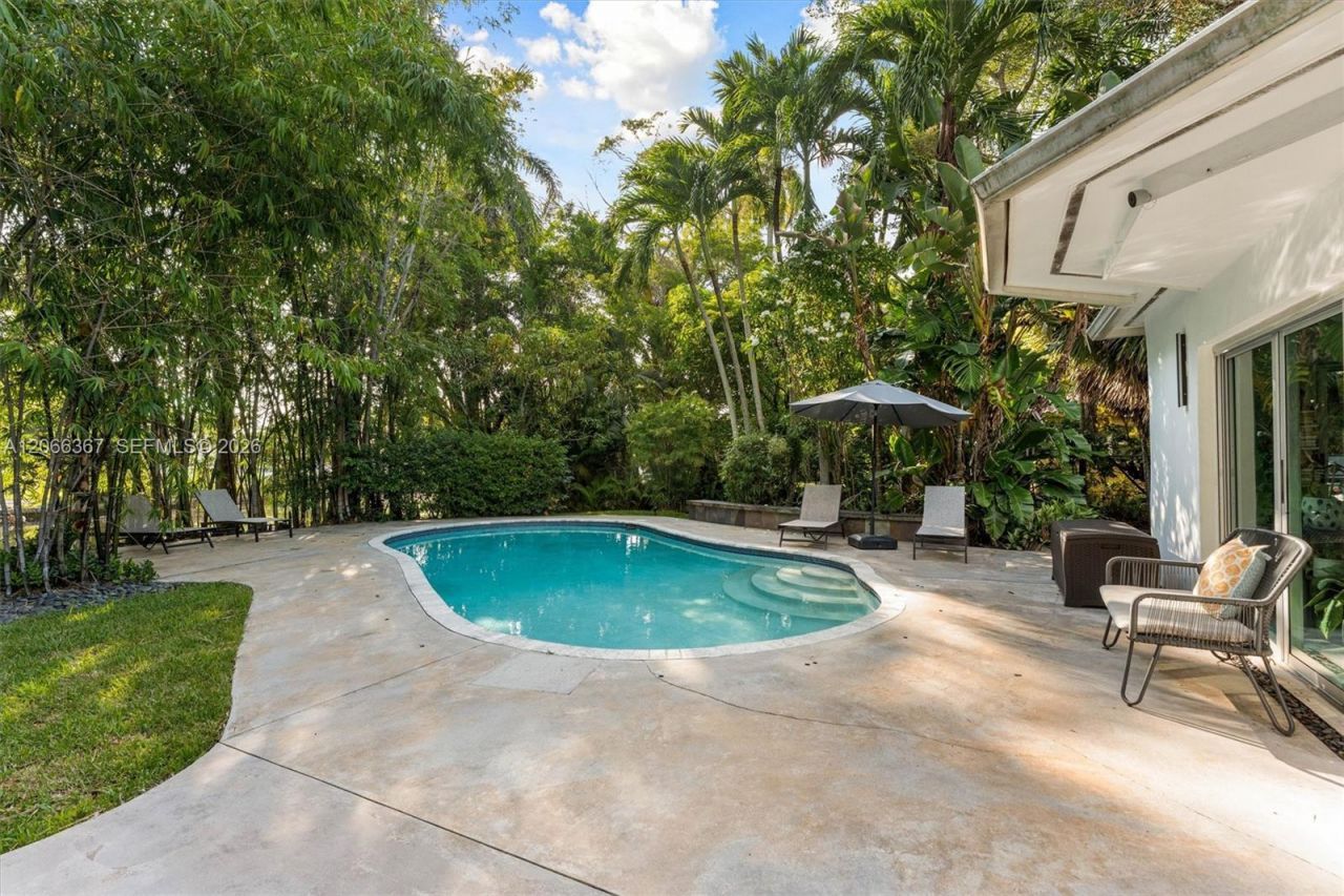 11400 Griffing Blvd , Biscayne Park, FL 33161 Photo