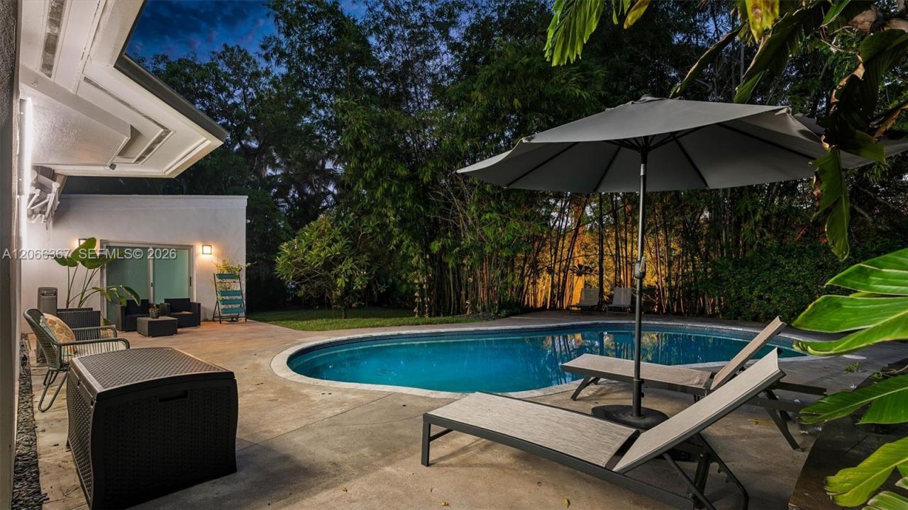 11400 Griffing Blvd , Biscayne Park, FL 33161 Photo