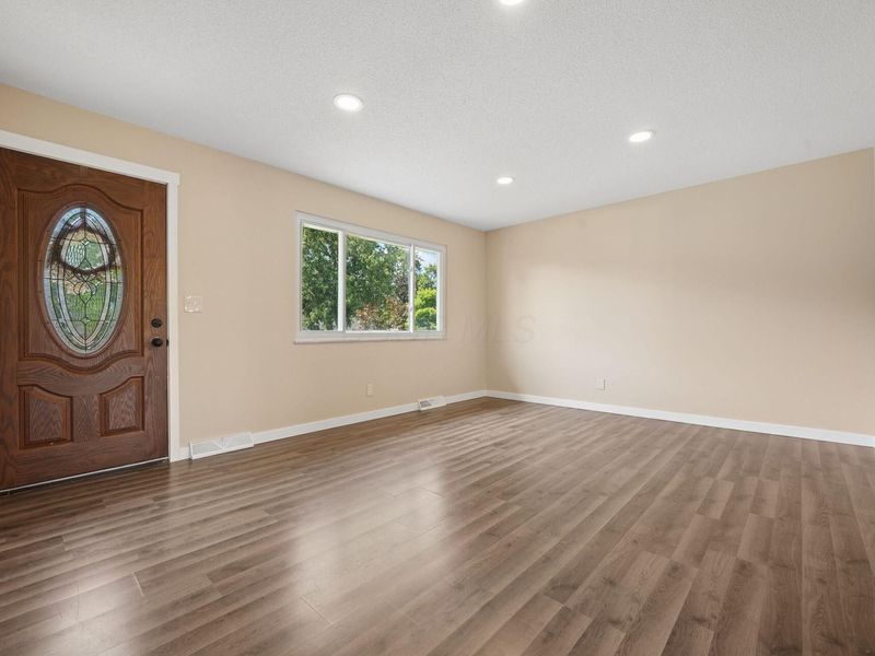 1468 Bolenhill Avenue , Columbus, OH 43229 Photo 4