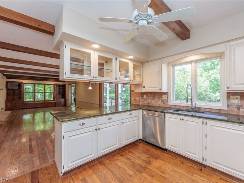 7859 Sugarbush Lane, Gates Mills, OH 44040 Photo 10