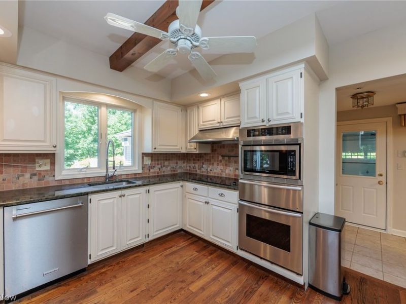 7859 Sugarbush Lane, Gates Mills, OH 44040 Photo 9