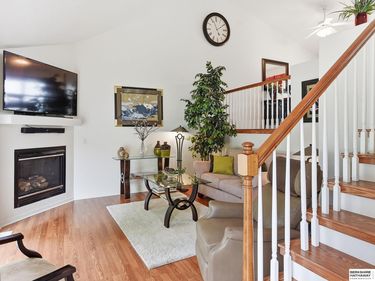 1002 Timberline Drive, Papillion, NE 68046