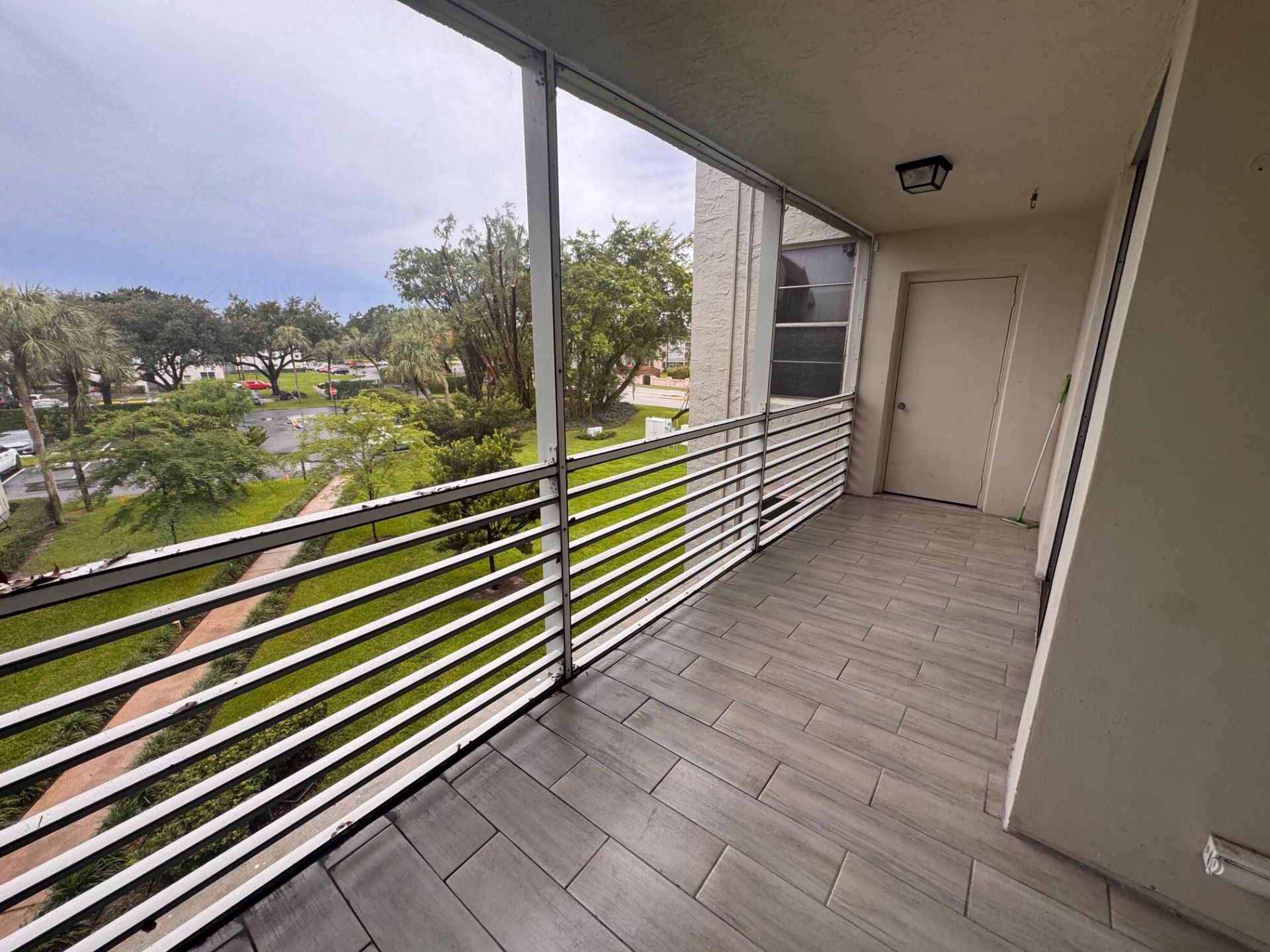 9480 Poinciana Place, Unit 310, Davie, FL 33324 Photo