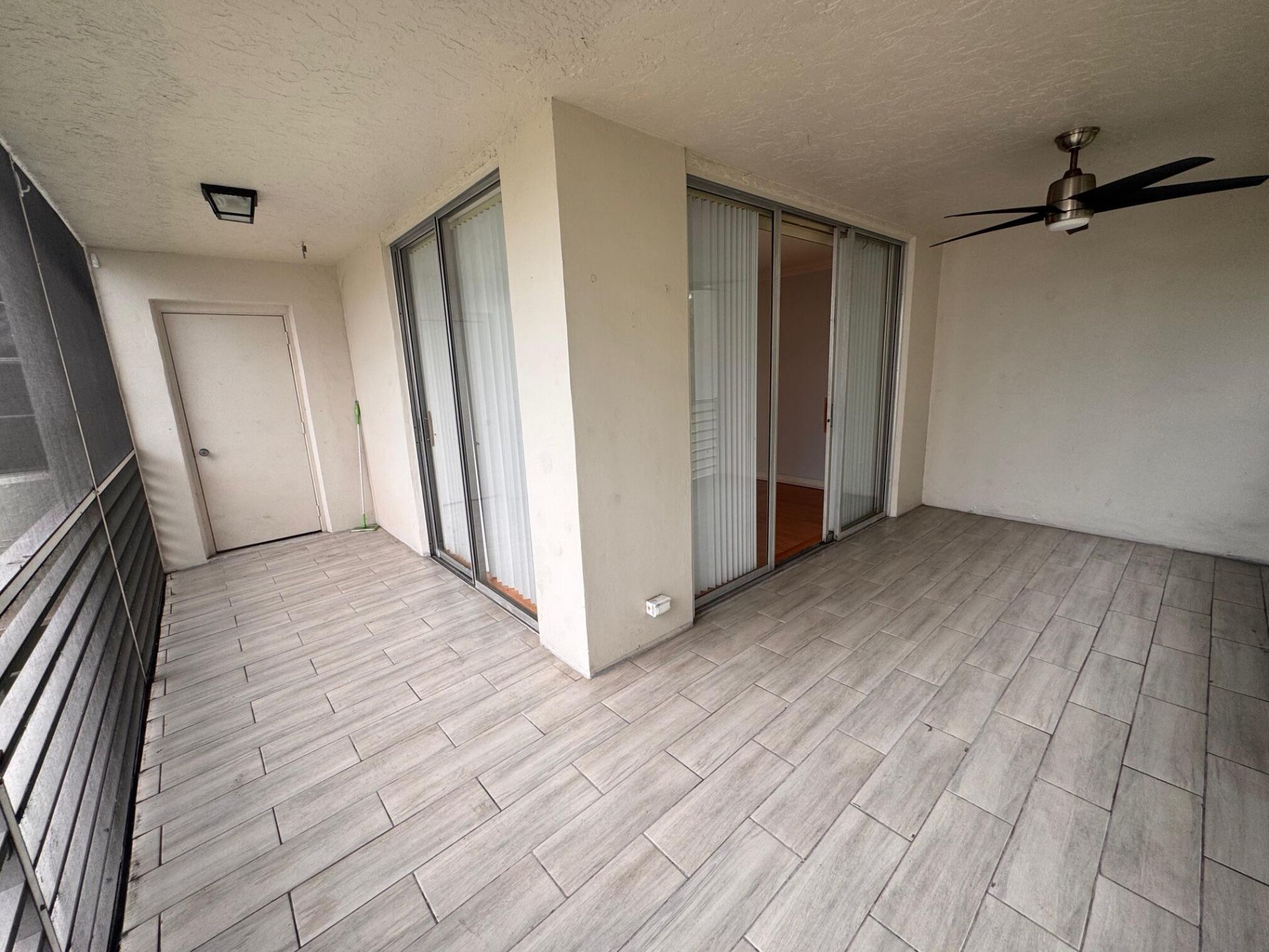 9480 Poinciana Place, Unit 310, Davie, FL 33324 Photo