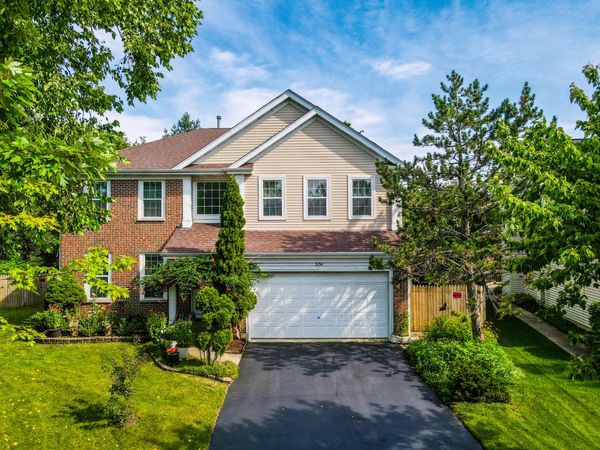 531 Springwood Avenue , East Dundee, IL 60118