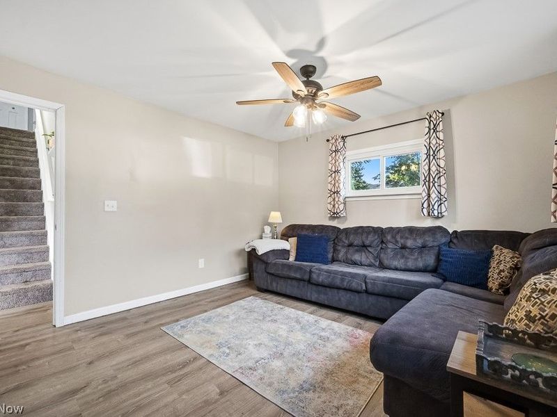 546 Woodmere Drive, Berea, OH 44017 Photo 8