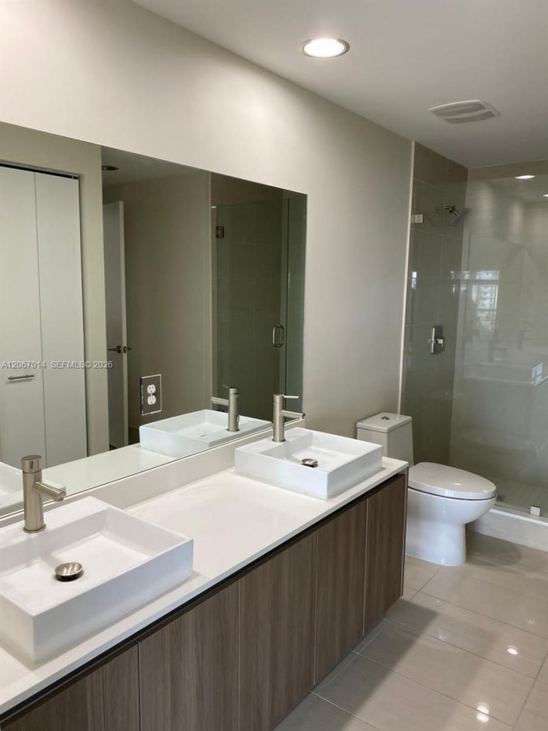 201 SW 17th Rd, Unit 310, Miami, FL 33129 Photo