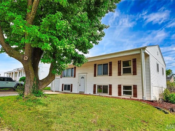 7416 Mexico Road, St Peters, MO 63376