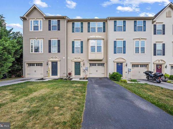 26 S CENTER STREET, HANOVER, PA 17331