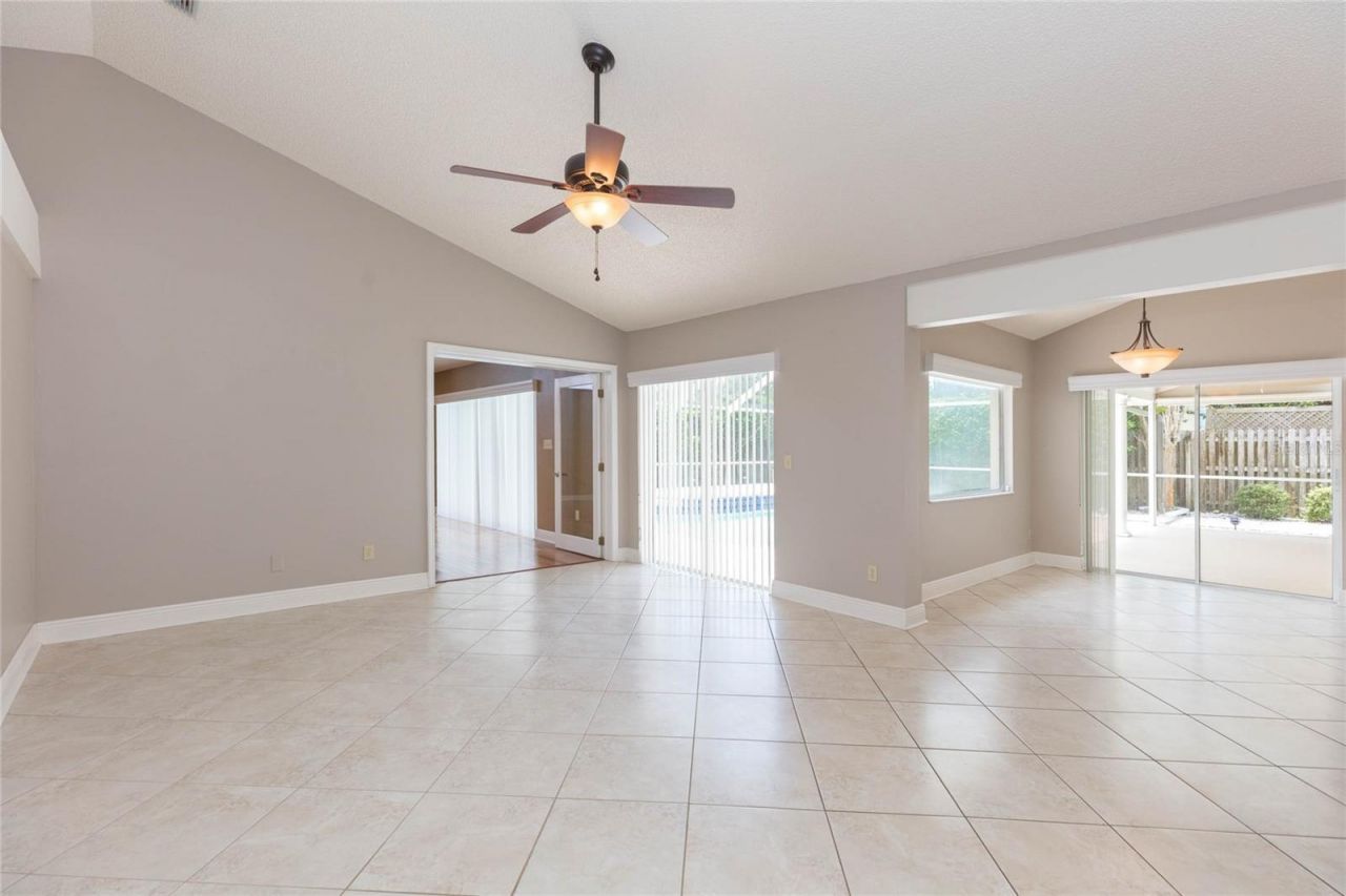 1405 Oxfordshire Court, Brandon, FL 33510 Photo