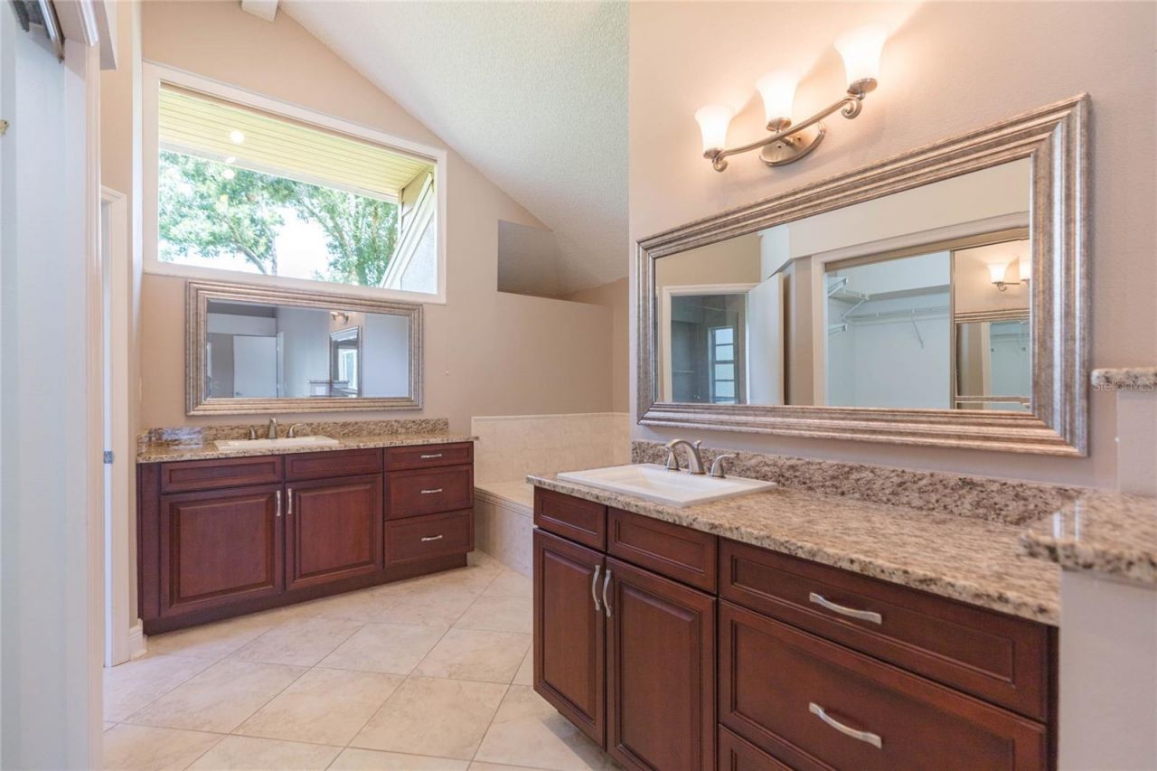 1405 Oxfordshire Court, Brandon, FL 33510 Photo