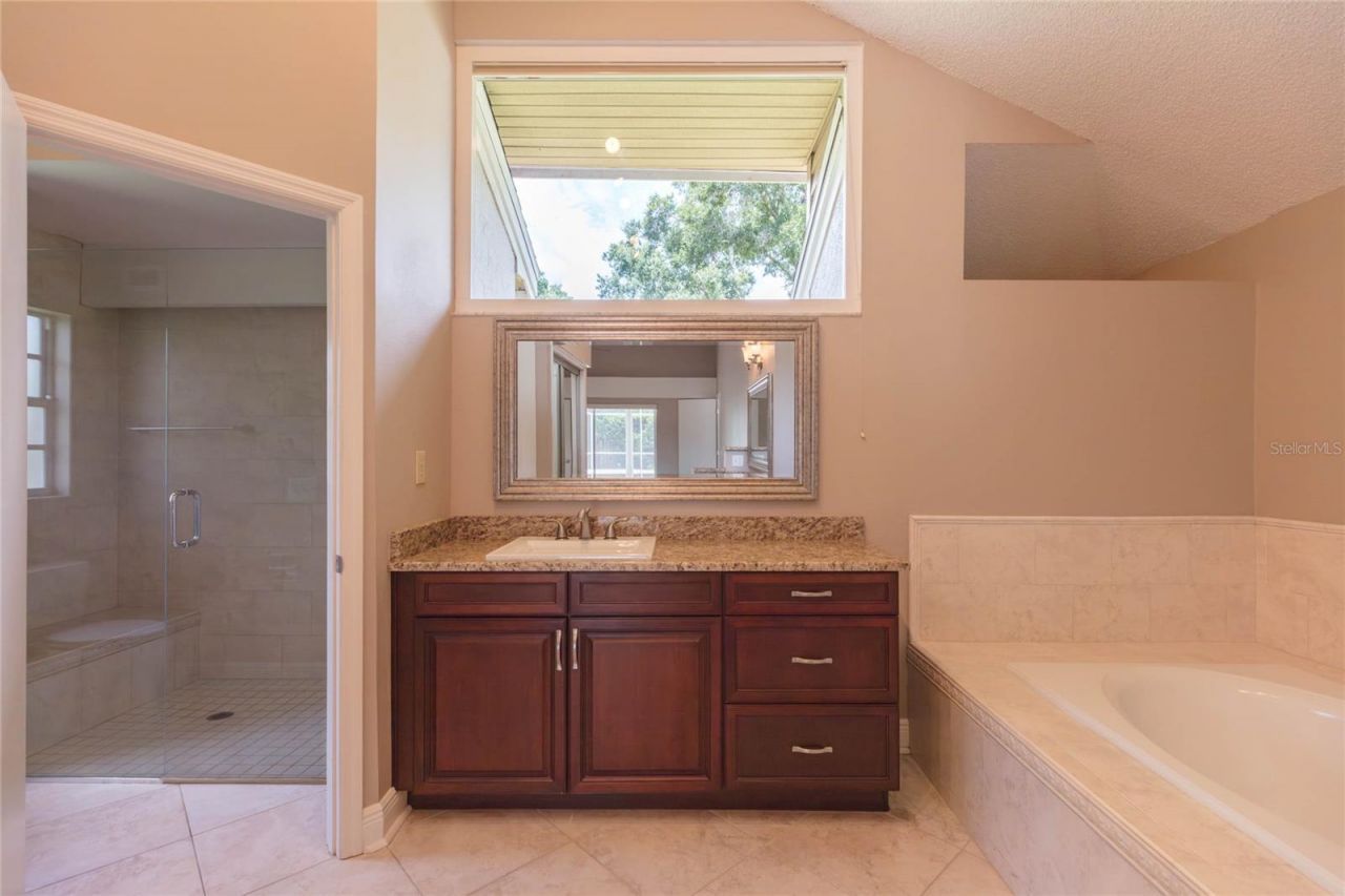 1405 Oxfordshire Court, Brandon, FL 33510 Photo