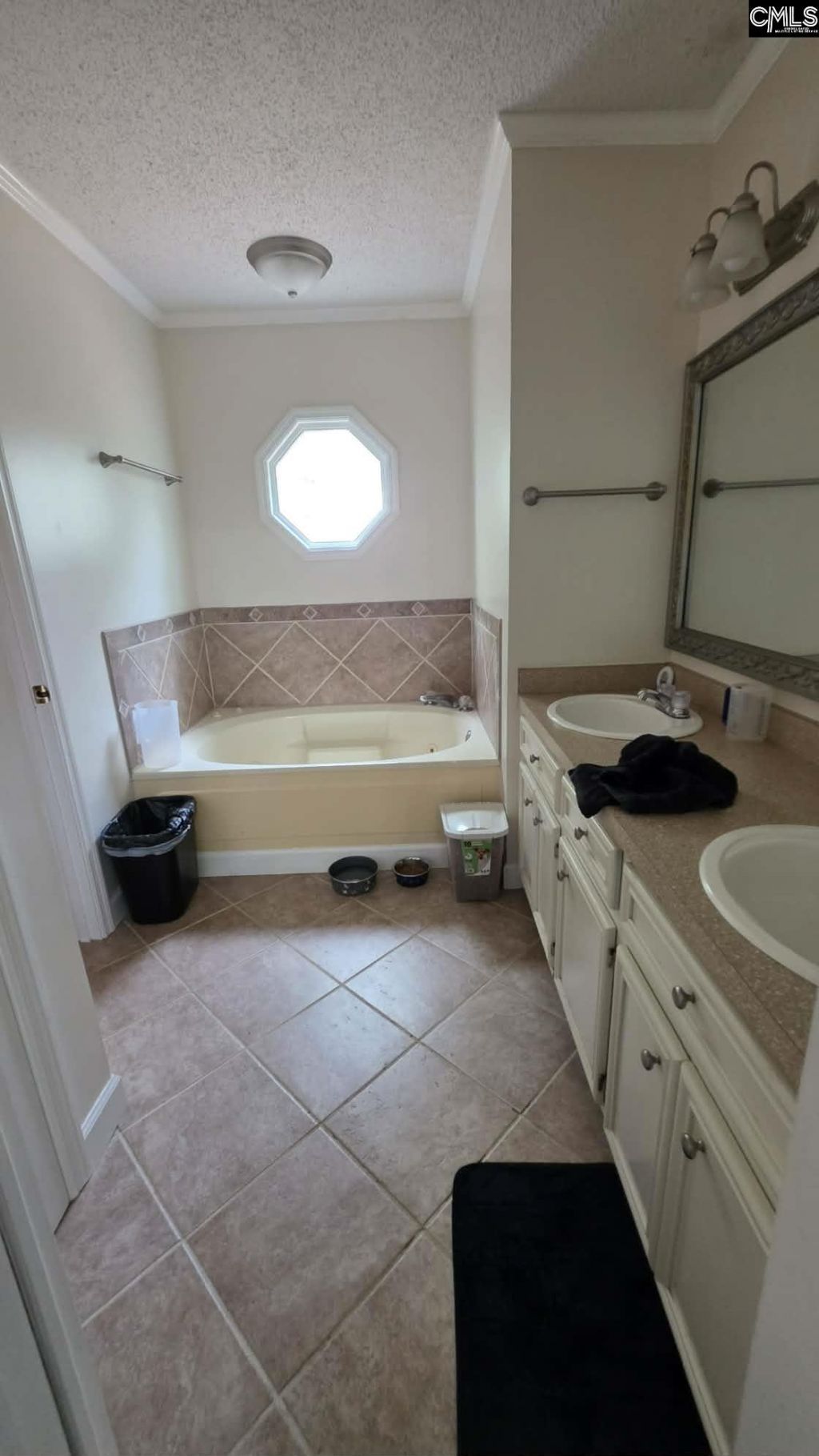 381 Pin Oak Drive Photo 11
