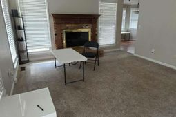 381 Pin Oak Drive photo 4