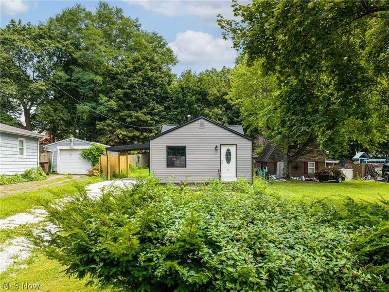 419 Celia Avenue, Akron, OH 44312 Photo 3