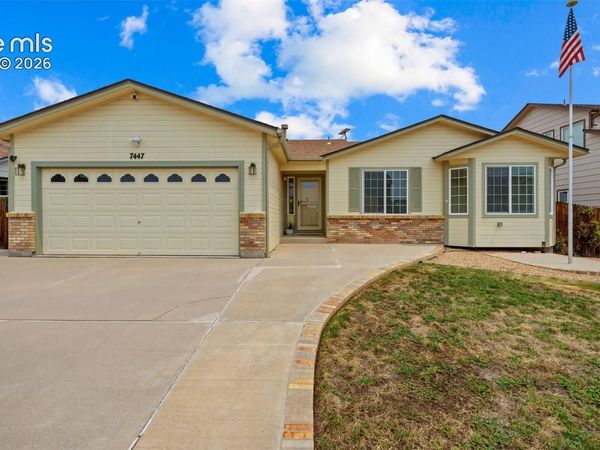 7447 Sun Prairie Drive, Colorado Springs, CO 80925