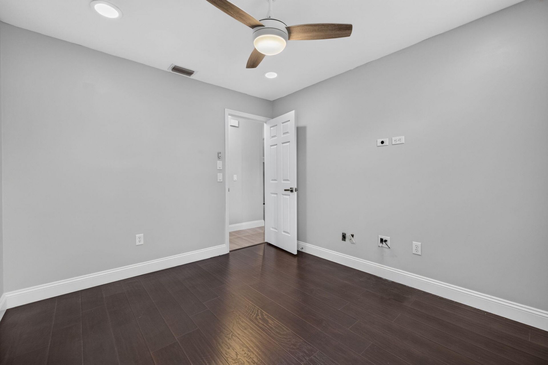 825 SE Starflower Avenue, Port Saint Lucie, FL 34983 Photo