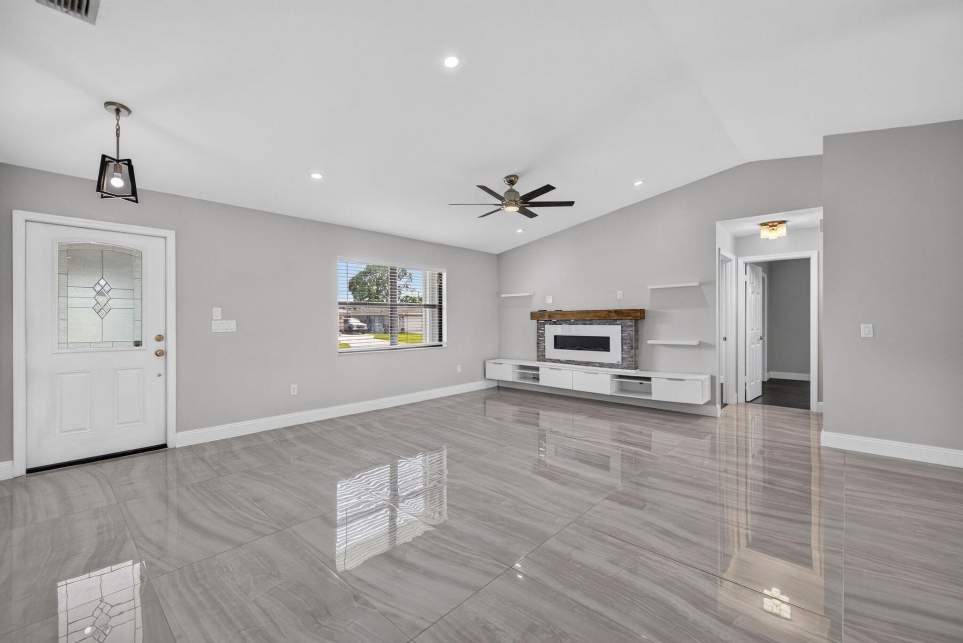825 SE Starflower Avenue, Port Saint Lucie, FL 34983 Photo