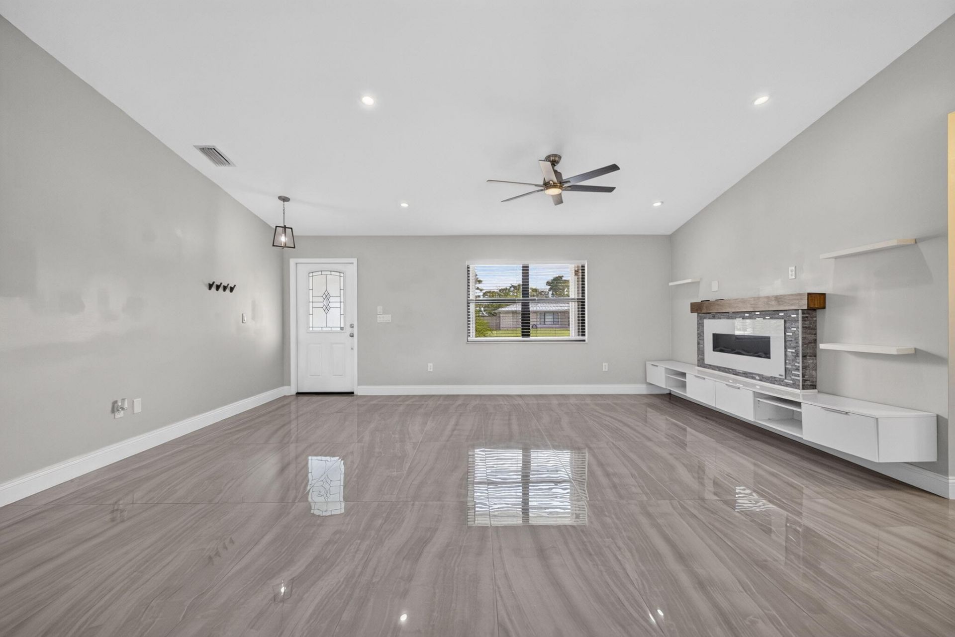 825 SE Starflower Avenue, Port Saint Lucie, FL 34983 Photo