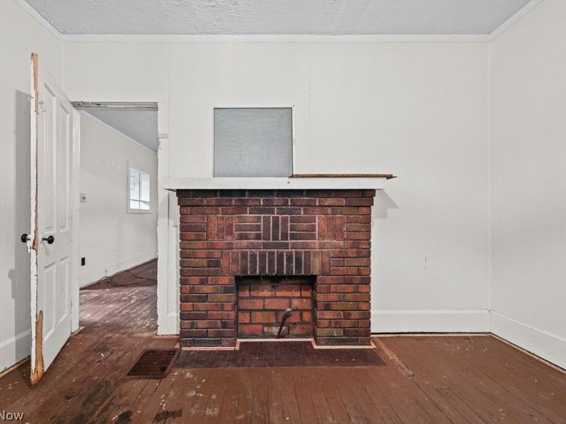 225 W Indiana Avenue, Sebring, OH 44672 Photo 7