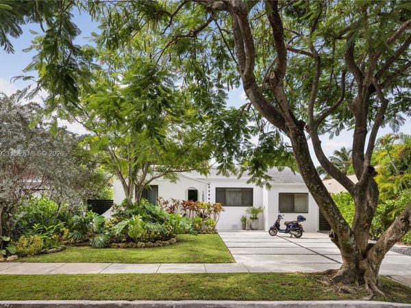 1868 SW 13th St , Miami, FL 33145