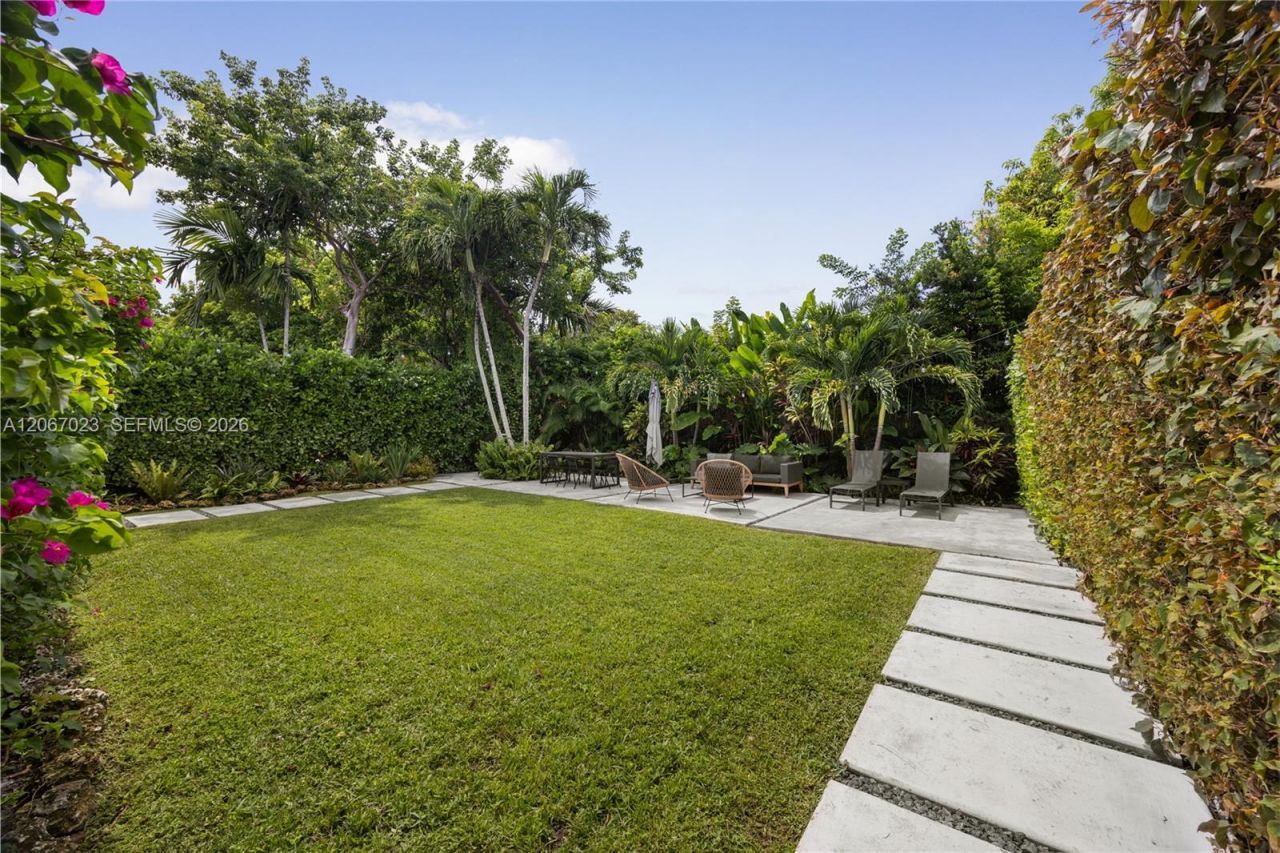 1868 SW 13th St , Miami, FL 33145 Photo
