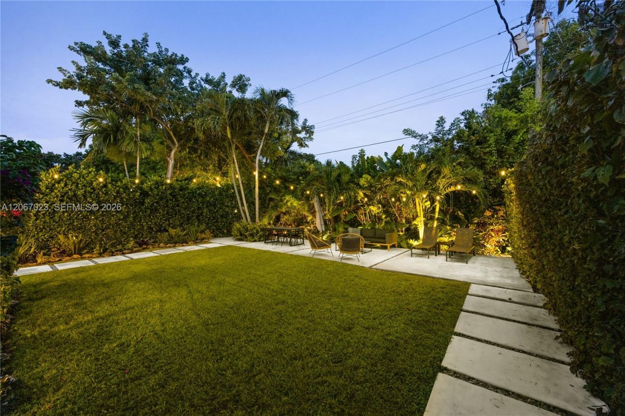 1868 SW 13th St , Miami, FL 33145 Photo