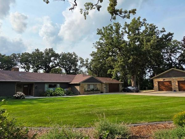 106 Ridge Road, Albert Lea, MN 56007