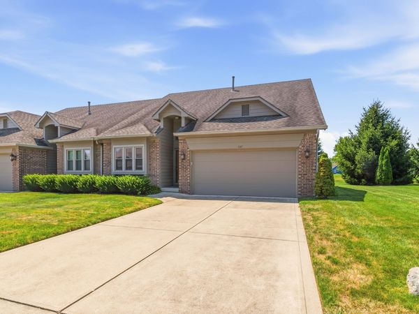 737 Cottage Lane, Greenwood, IN 46143